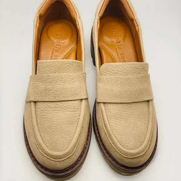 Gentle Souls by Kenneth Cole Brenda Lug Loafer Suede Leather Mushroom Tan 6M