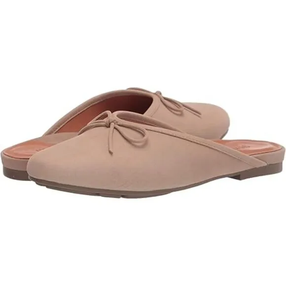 Gentle Souls by Kenneth Cole Women's Eugene Bow Slide Mules Flats Mushroom 6.5M