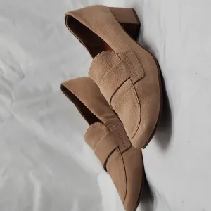 GENTLE SOULS KENNETH COLE ELLA LEATHER LOAFERS🍄LADIES 11🍄COLOR MUSHROOM🍄NWOB