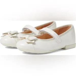 Geox Kids Plie 79 White Flats size 13 in excellent condition