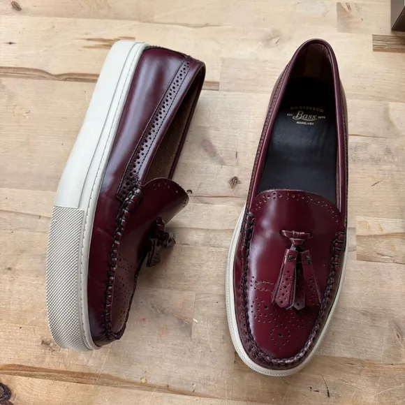 G.H. Bass &amp; co burgundy maroon leather tassel slip on loafer flats size 8.5