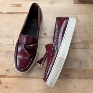 G.H. Bass &amp; co burgundy maroon leather tassel slip on loafer flats size 8.5