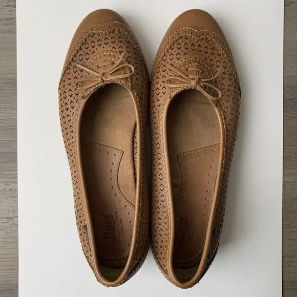 GH Bass Womens 7.5 NARROW Leather Brown Flats Slip-On Shoes - Worn Once EUC