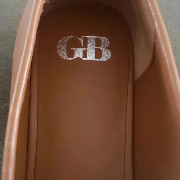 Gianni Bini Preppy Academia 11 Penny Loafers Tan Slip-On Lugsole Round Toe New