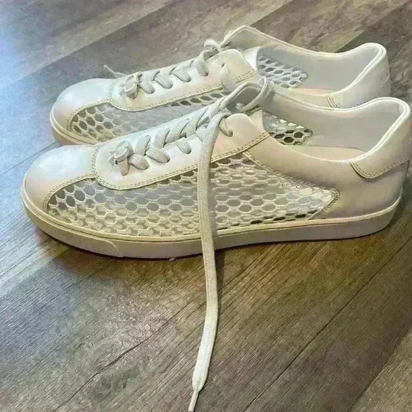 Gianvito RossiMesh Net Low-Top Sneakers
