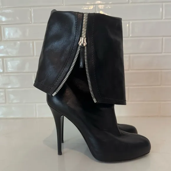 Giuseppe Zanotti Black Leather Foldover Zipper High Heel Ankle Boots size 40