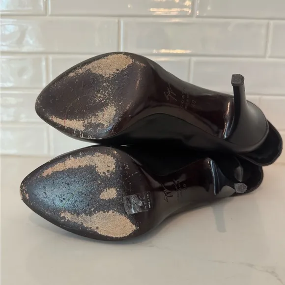 Giuseppe Zanotti Black Leather Foldover Zipper High Heel Ankle Boots size 40