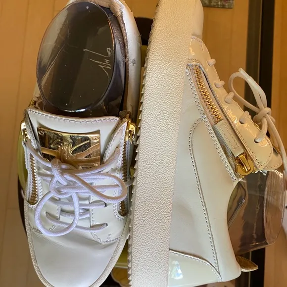 Giuseppe Zanotti Italian Luxury Brand Women’s White &amp; Gold Sneakers,Size 8US