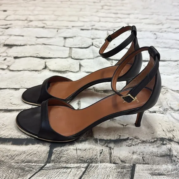 Givenchy Sandal Ankle Strap Curved Band Black Leather Sandals Size 38 Women’s