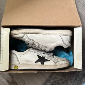 Golden Goose SNEAKERS size 32 kids