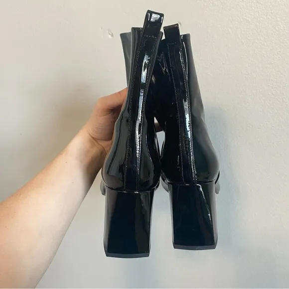 Good American Black Patent Leather Square Toe Pull On Boots Size 10