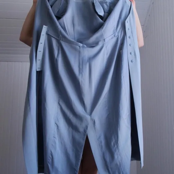 Gorgeous 90s/y2k dove grey silk wrap midi dress