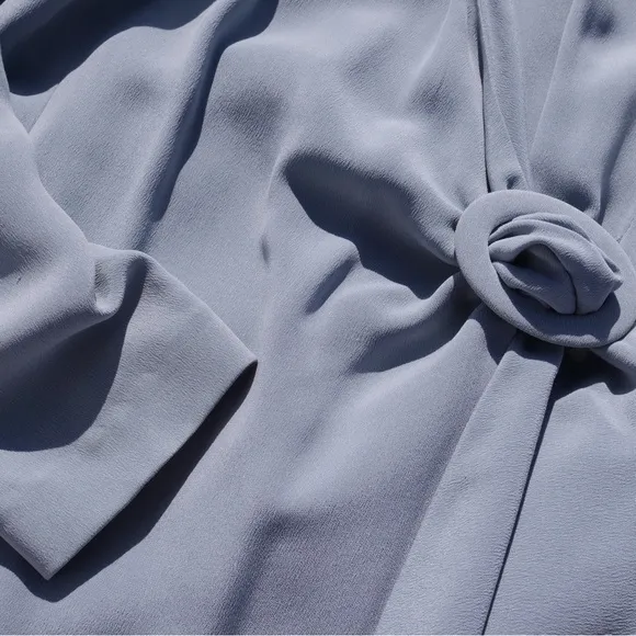 Gorgeous 90s/y2k dove grey silk wrap midi dress