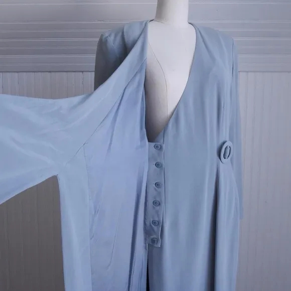 Gorgeous 90s/y2k dove grey silk wrap midi dress