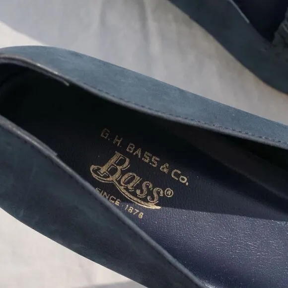 Gorgeous vintage 90s Bass navy blue slides