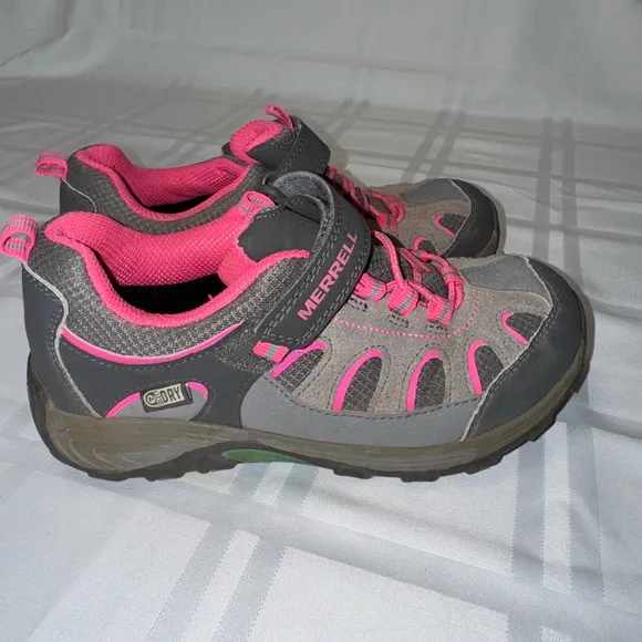 Gray and Pink Sneakers with Velcro Strap and Rubber Sole