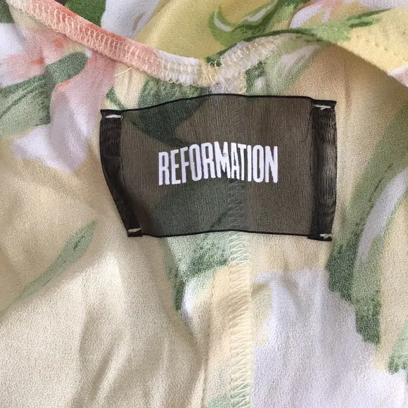 GREAT REFORMATION Anouk Wrap Midi Dress. Perfect Resort Wear.
