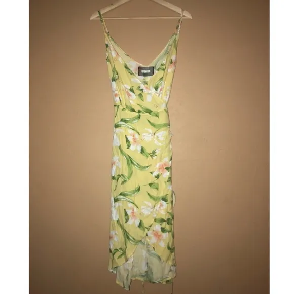 GREAT REFORMATION Anouk Wrap Midi Dress. Perfect Resort Wear.