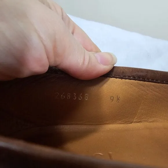 Gucci Mens Brown Leather Loafers 9.5 Made In Italy Classic Slip-On Quiet Luxury