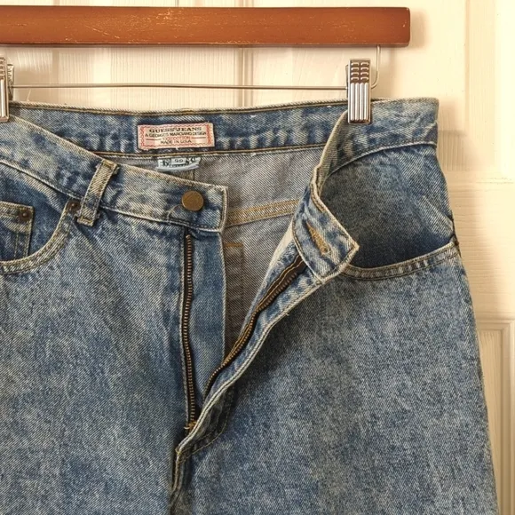 Guess 80's Vintage High Waisted Medium Acid Wash Slim Tapered Leg Mom Jeans 32