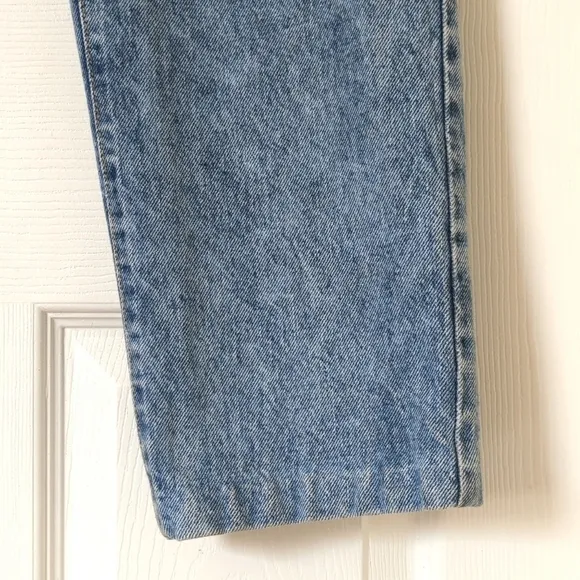 Guess 80's Vintage High Waisted Medium Acid Wash Slim Tapered Leg Mom Jeans 32