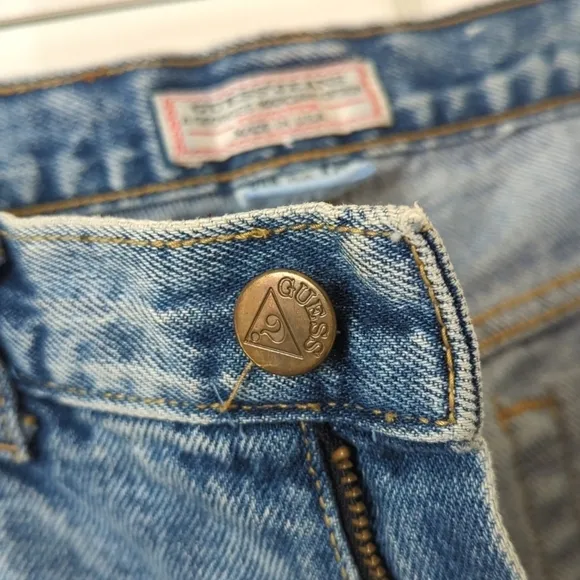 Guess 80's Vintage High Waisted Medium Acid Wash Slim Tapered Leg Mom Jeans 32