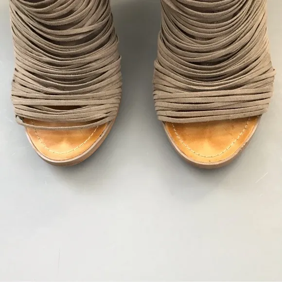 Hinge Turner Textile Shredded Wrap Ankle Strap Platform Wedge Sandals 8.5
