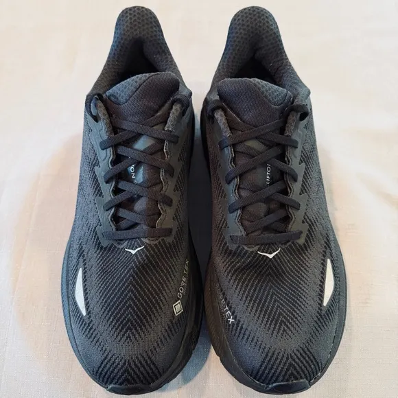 Hoka One One Clifton 9 GTX Sneakers Mens 10.5 D Black Gore-Tex Invisible Fit