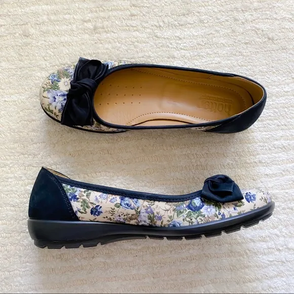 Hotter Original Jewel in navy floral