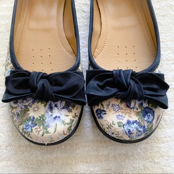 Hotter Original Jewel in navy floral