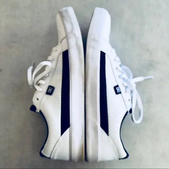 🎉HP🎉DC⭐️Men's Size 12 White Navy Blue Lynnfield Low Top Lowtops Sneakers