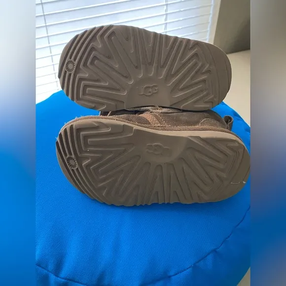 🎉HP🎉UGG toddler boots