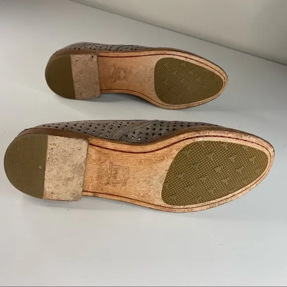 H.S. Trask Womens Ali Perforated Loafers Metallic Almond Toe Slip On Loafers