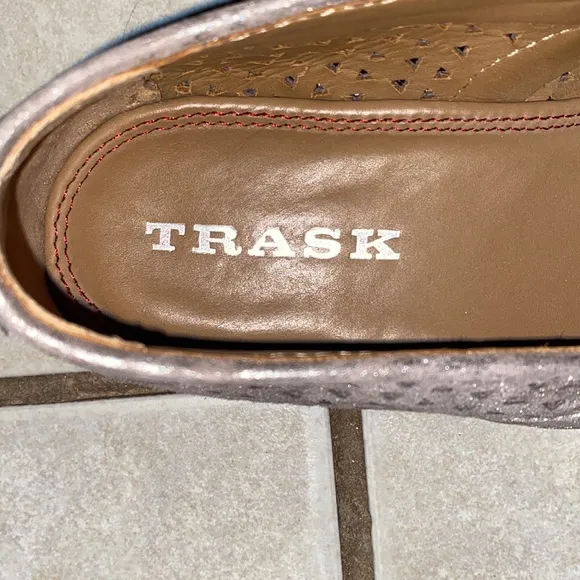 H.S. Trask Womens Ali Perforated Loafers Metallic Almond Toe Slip On Loafers