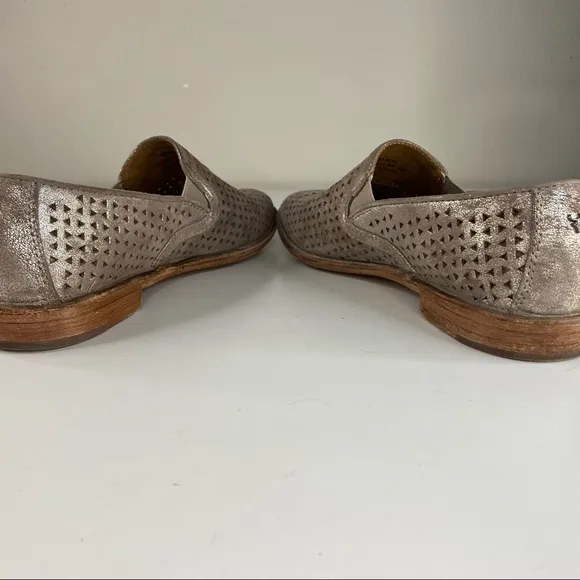 H.S. Trask Womens Ali Perforated Loafers Metallic Almond Toe Slip On Loafers