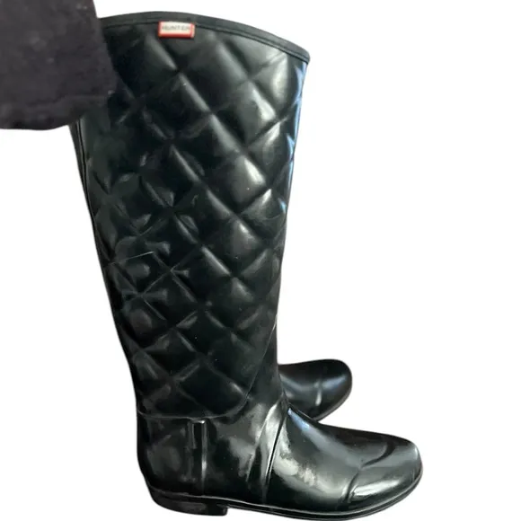 HUNTER Quilted Savoy Tall Pull On Black Refined Gloss Rain Boots