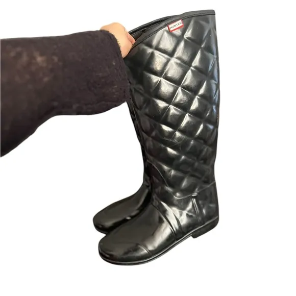 HUNTER Quilted Savoy Tall Pull On Black Refined Gloss Rain Boots