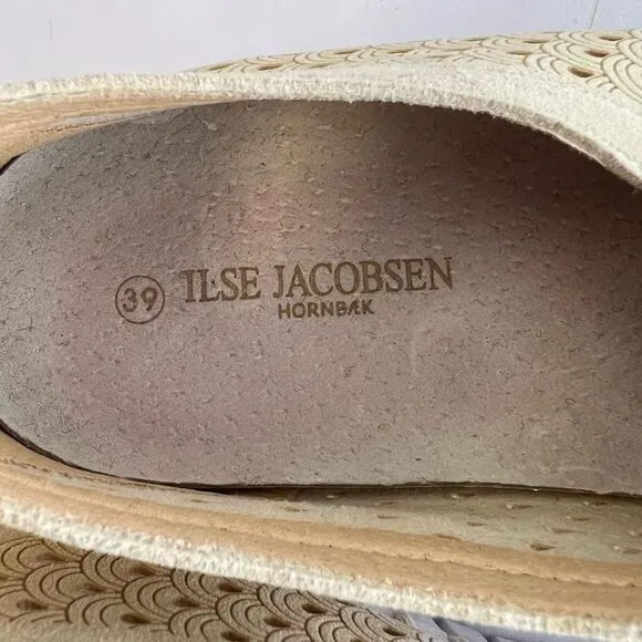 Ilse Jacobsen Tulip Perforated Beige Nubuck Slip On Casual Flats Size EU 39 US 9