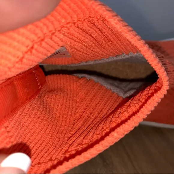 ILYSM Vibrant Orange Camel Split-Toe Sock Sneakers Size M 6 W 7.5 NWOT