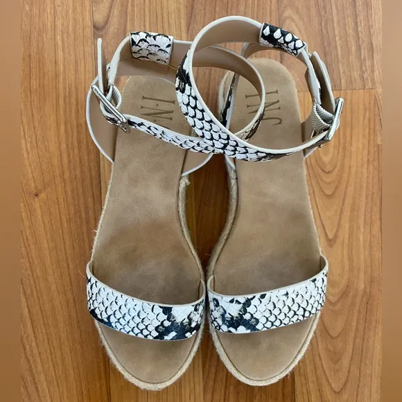 INC International Concepts - Snakeskin Platform Sandals - Size 6