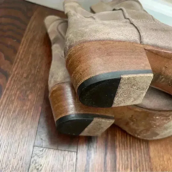 I.N.K. Made in Italy Beige Leather Pull On Chelsea Booties Boots 39 Sz US 8-9
