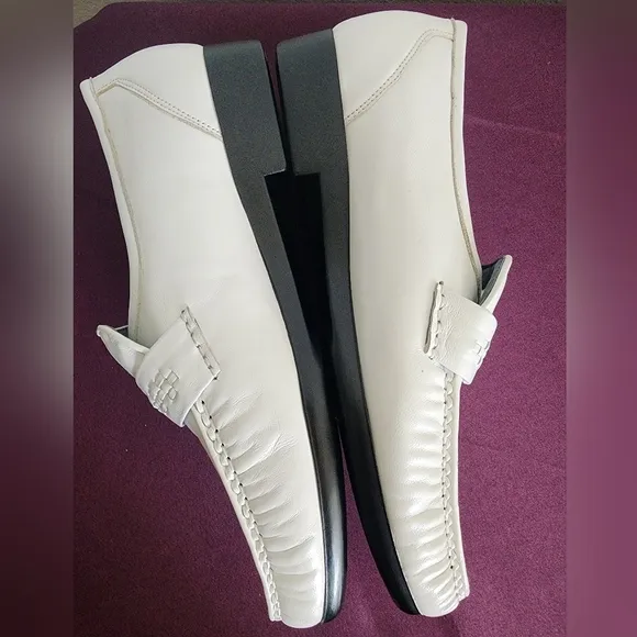 Irvine Park Men's White Leather Loafer Sz 8.5 M (EUC)