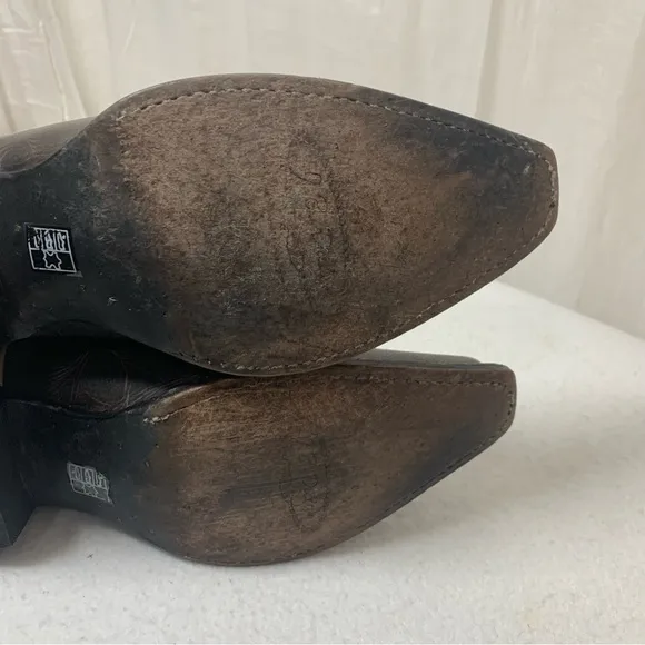 J. B. Dillon Distressed‎ Embroidered Boots Size 6.5B Dark Brown Made in Mexico