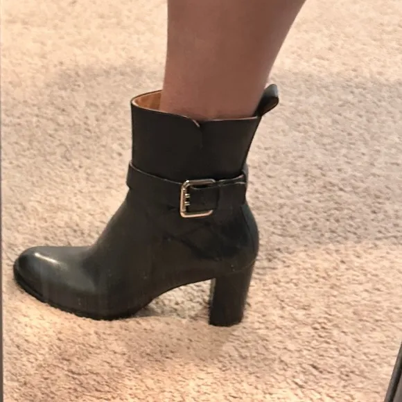 Jack Rogers Women's Jade Black Ankle Boots Booties Size 7.5 EUC Bloomingdale’s