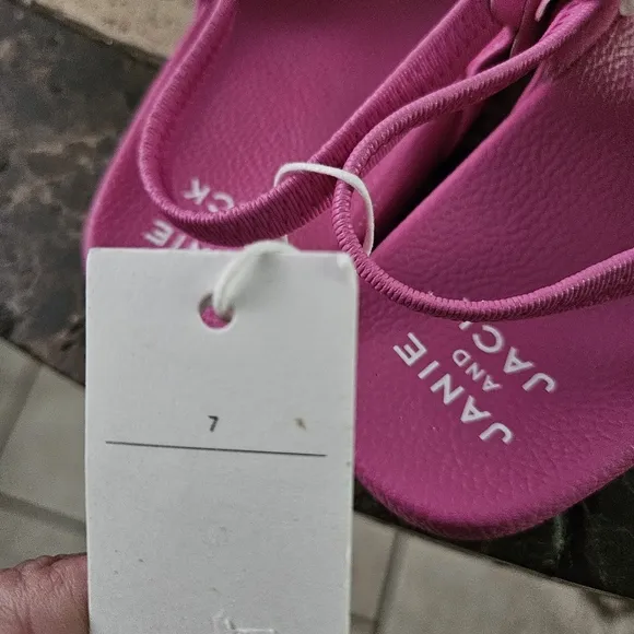 Janie and Jack pink floral swim sandals 7 NWT