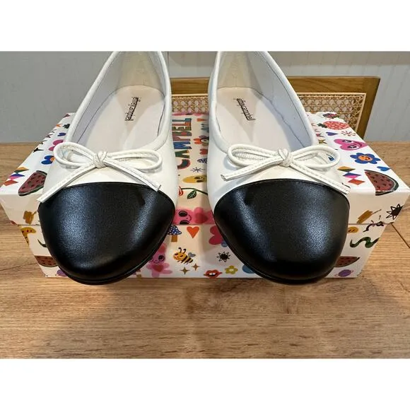 Jeffrey Campbell Arabesque Ballet Flats White Black Leather Size 7.5 NIB Preppy