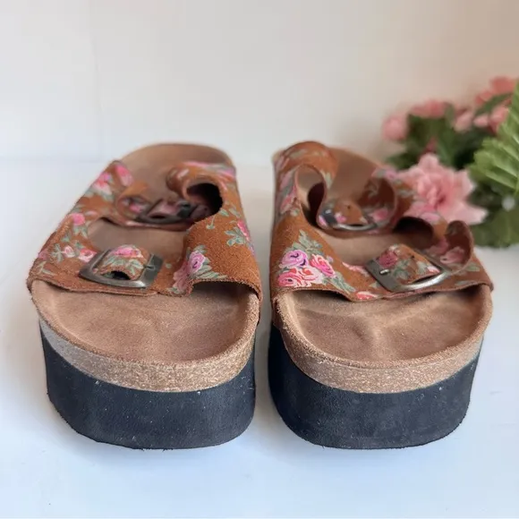 Jeffrey Campbell Aurelia Brown Floral Suede Buckle Strap Platform Sandal