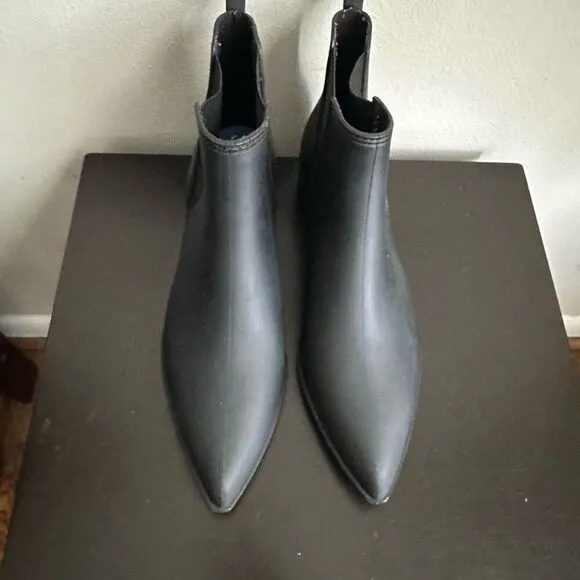 Jeffrey Campbell Mist Rain Boots Matte Black Pointed Toe size 10
