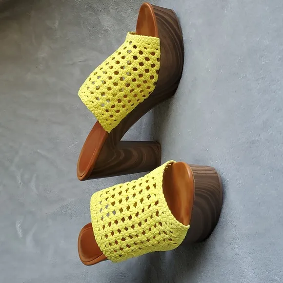 JESSICA SIMPSON Yellow Woven Shelbie2 Platform Block Heel Sandals SIZE: 11M