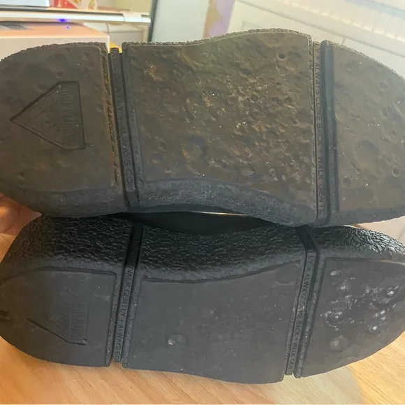 John Fluevog Piccolomini Space Edition Grunge Soled Pull On Boots Black Size 7